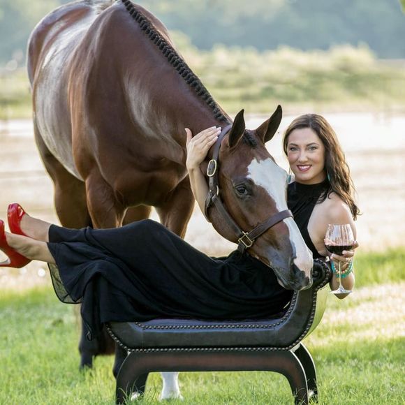 Meet your Posher, Sarah - Picture 1 of 1